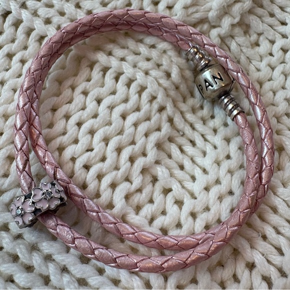 Pandora Pink Leather Double Wrap Bracelet with Pink Daisy Charm w Rhinestones - Picture 2 of 5